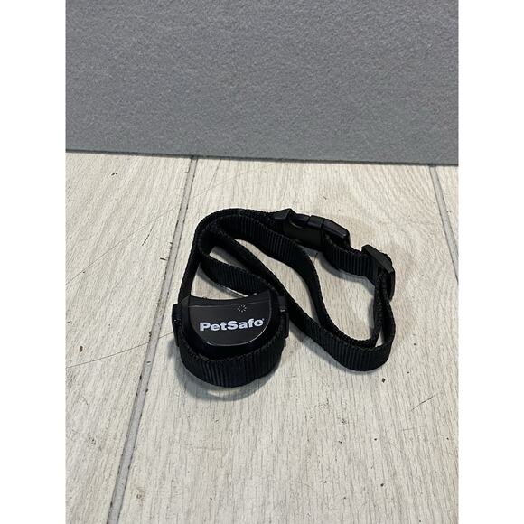 PetSafe Wireless Fence Rechargeable Collar Receiver PIF-IF-275-300-100 RFA-561 - Picture 1 of 7
